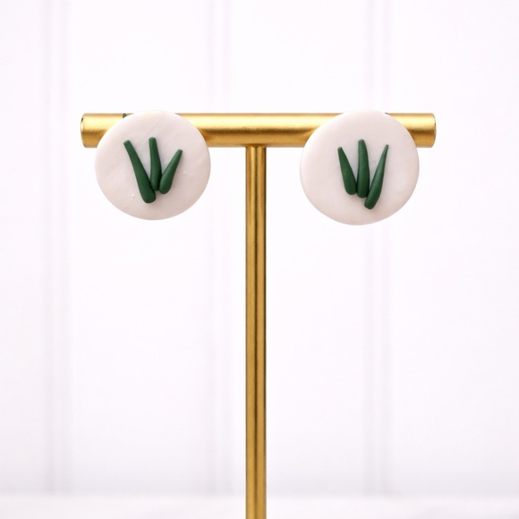 Set of Three Brown and White Earrings Trio - Picture 5 of 6